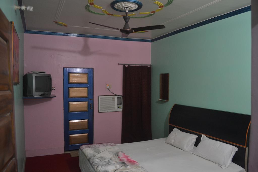 Sandeep Hotel Varanasi